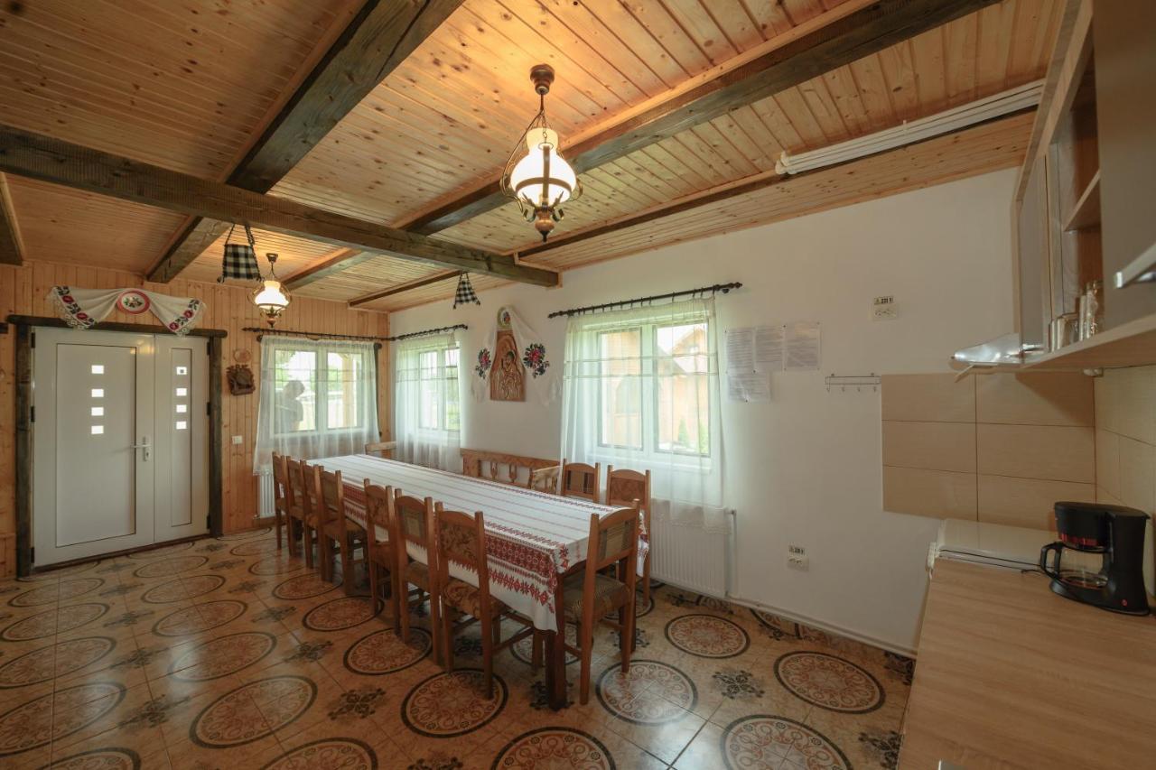Casa Cupcea Vila Budeşti Exterior foto