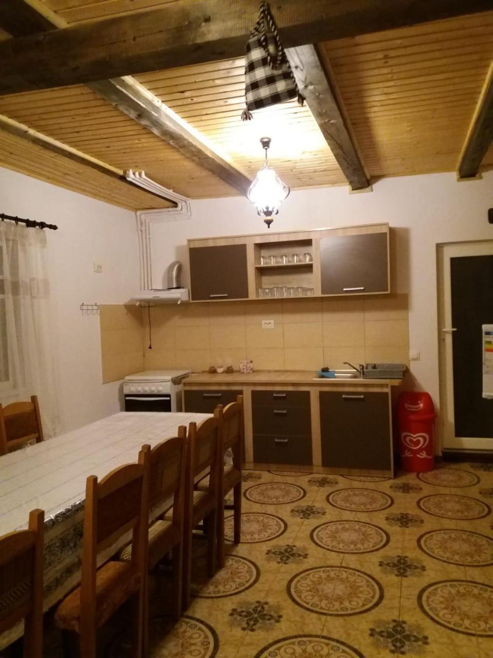 Casa Cupcea Vila Budeşti Exterior foto